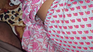 Desi Wife Pussy Fuck in Morning Chetting Moaning Sex