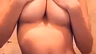 Big boob brunette masturbates on webcam