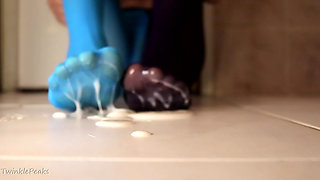 Cum-soaked Pantyhose