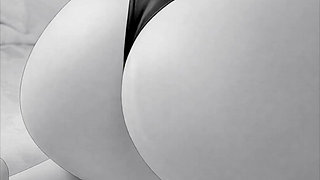 Dullahan Solo 3D _ Headless Anime Girl Uses Her Detached Head to Lick Herself