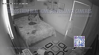 milf masturbating in front of her phone