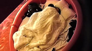 Horny fat arab housewife fingered on amateur hidden cam