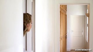 Lilith discovers behind the scenes of the swinger club - Jacquie et Michel TV