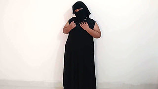 After Stepfather Went to Office, When the Stepmom Has Horny, the Stepson Satisfies Her by Fuck - Indian