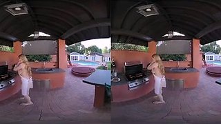 Making Bbq Makes Buxomy Blake Rosebutt Thinking About Your Shaft Vr Pornography