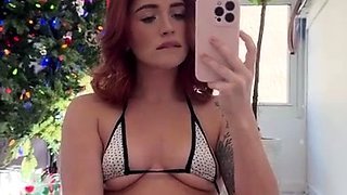 Sexy hottie Anetta Keys enjoys a solo toy masturbation