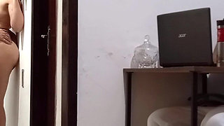 Real Wife Cheats on Her Husband While He's Wearing Headphones with the Delivery Man.