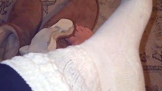 CRUSH GODDESS STEPHANIE - Stinky Feet Ugg Boot Removal