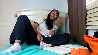 Asian Teen Webcam Girl's Solo Orgasm