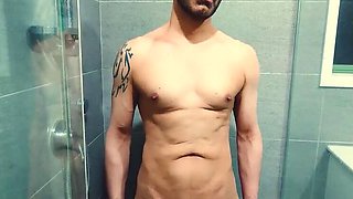 Wyld Yasmin Squirts on Shower Floor While Fingering Her Pussy