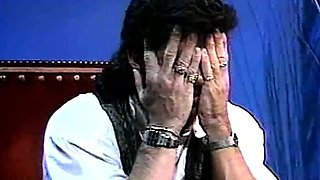 Brunette lesbian fingers a blonde who is very horny