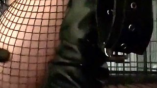 Large amateur cam woman uses two of her toys to masturbate