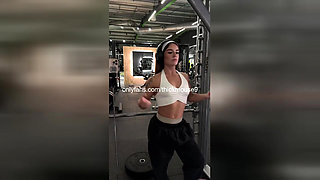 IG Live Squirt Fail: 18yo Pussy Explodes & Floods Gym Floor (Messy)